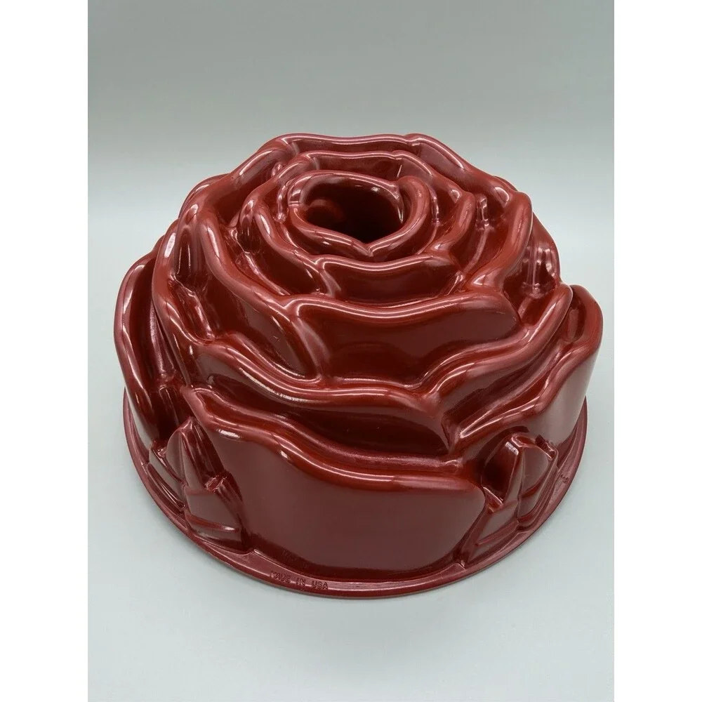 Nordic Ware Rose Bundt Pan Red Cast Aluminum 10 Cup Nonstick Cake Mold USA 9